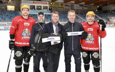 Würfel wirbt auf den Hosen der Pinguins
