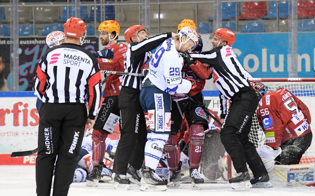 Pinguine gewinnen auch das zweite Spiel gegen Schwenningen