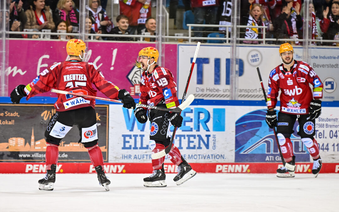 Punktestreak geht weiter – nach 4:2 gegen die DEG klettern die Pinguins auf Platz 2