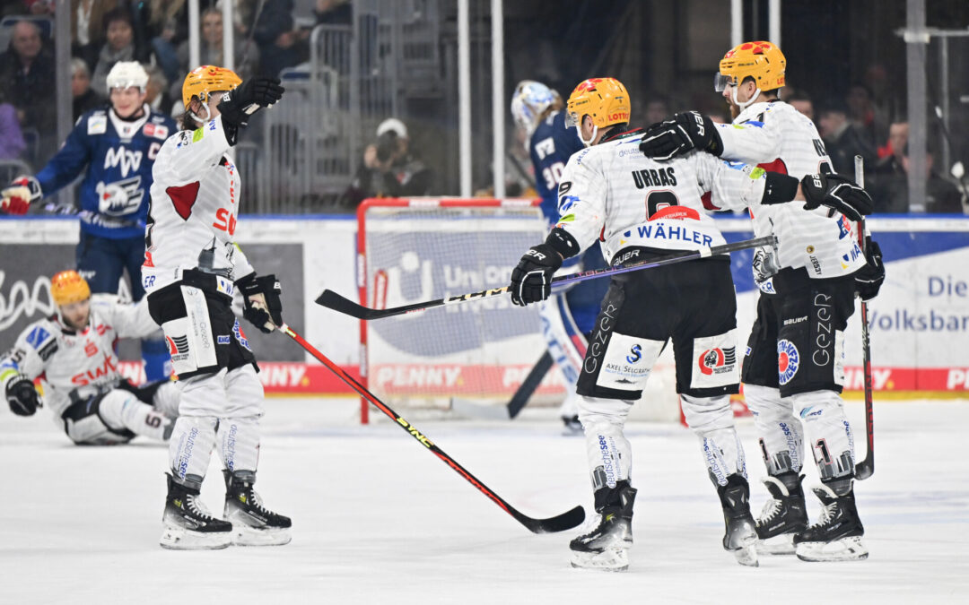 2:1 Sieg in Mannheim – Pinguins weiterhin Spitzenreiter