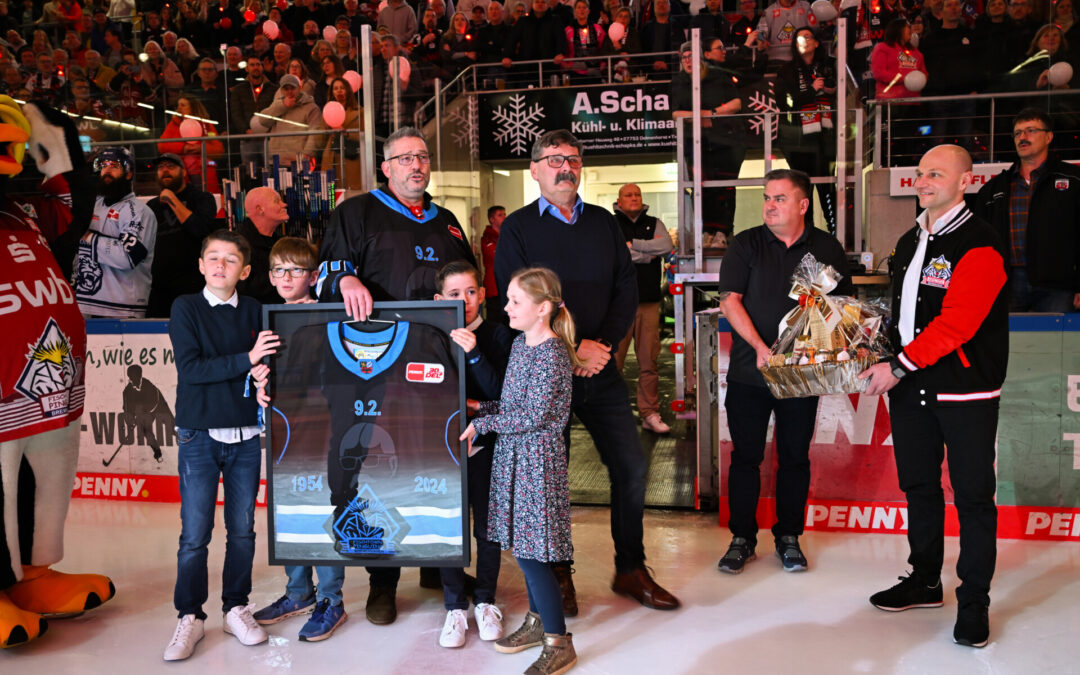 5:3 Erfolg gegen Verfolger Straubing – „Alfred Prey“ Tag endet mit Sieg